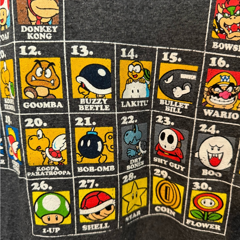 Super Mario T-shirt size medium- unisex - Picture 2 of 4